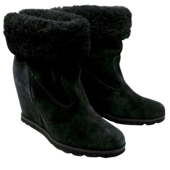UGG~Kyra Wedge~BLACK SUEDE & SHEARLING WOMEN'S BOOTS Size 9.5. NEAR NEW - Picture 5 of 8